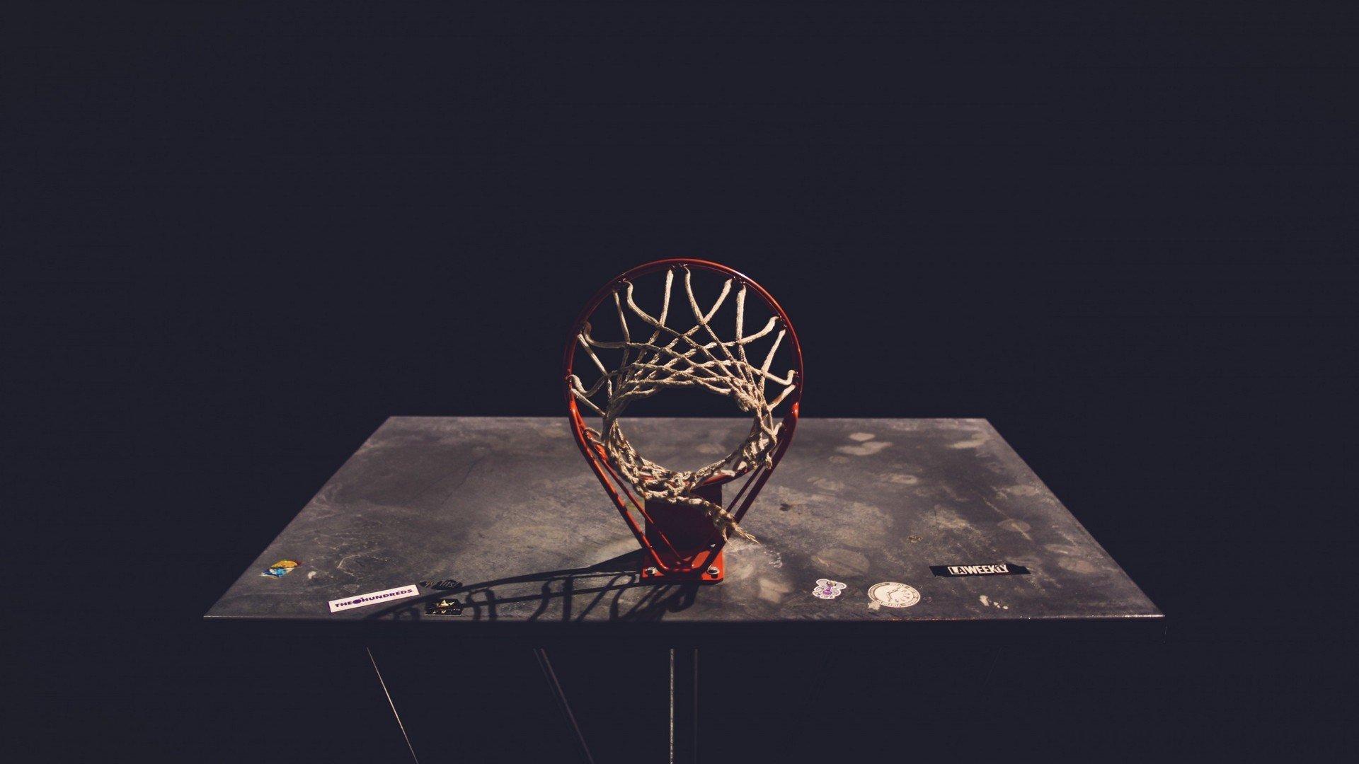 APP下载 LY Sports-西甲场外评述，专家探讨战术变化带来控球与组织协调的提升，西甲足球场